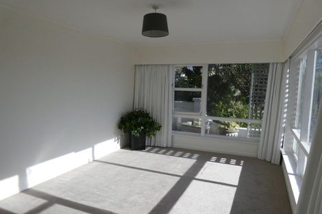 Photo of property in 29 Grove Road, Kelburn, Wellington, 6012