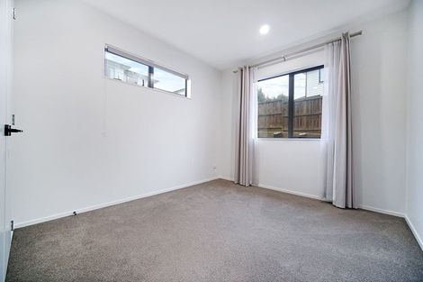 Photo of property in 7 Tautoru Avenue, Orewa, 0931
