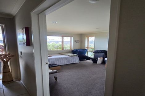 Photo of property in 15a Seadown Crescent, Amberley, 7410