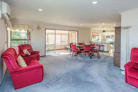 Photo of property in 3 Georgetti Road, Bastia Hill, Whanganui, 4500