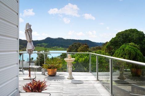 Photo of property in 12 Moana Drive, Tanners Point, Katikati, 3177