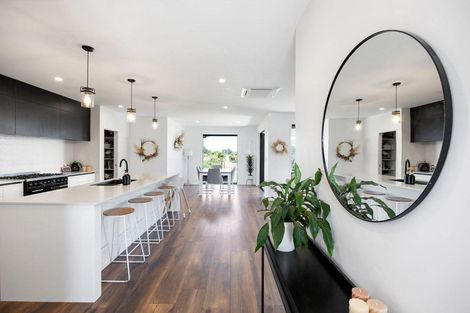 Photo of property in 7 Hyatt Close, Leamington, Cambridge, 3432