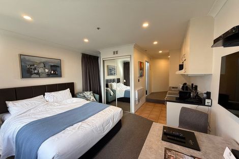 Photo of property in Terrace Garden Apartments, 6h/120 The Terrace, Wellington Central, Wellington, 6011