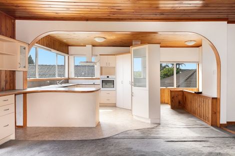Photo of property in 44 Ngatai Road, Otumoetai, Tauranga, 3110