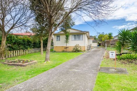 Photo of property in 1 Cushla Place, Massey, Auckland, 0614