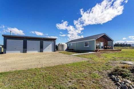 Photo of property in 86 Racecourse Road, Amberley, 7482