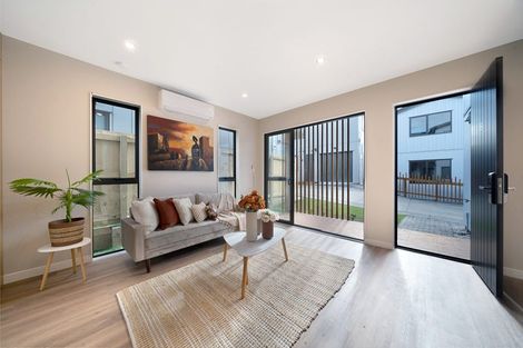 Photo of property in 86a Kervil Avenue, Te Atatu Peninsula, Auckland, 0610