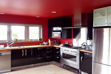 Photo of property in 643 Manutahi Road, Lepperton, New Plymouth, 4373