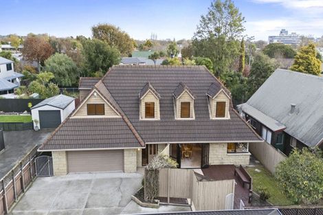 Photo of property in 144 Victoria Avenue, Hokowhitu, Palmerston North, 4410