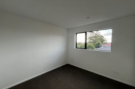 Photo of property in 53 Raupeti Lane, Henderson, 0612