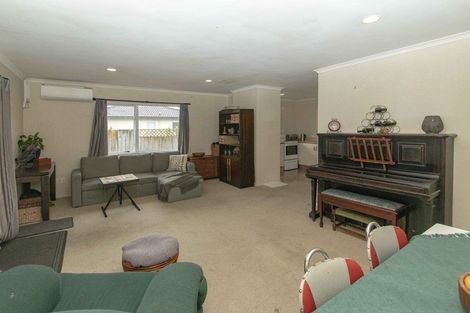 Photo of property in 4a/3 Lee Road, Taradale, Napier, 4112