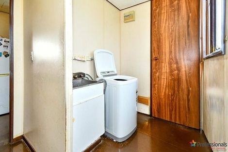 Photo of property in 12 Starforth Place, Henderson, Auckland, 0612