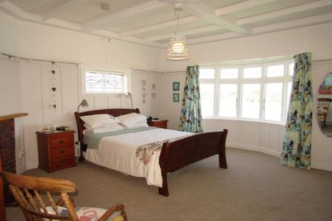 Photo of property in 19 Overtoun Terrace, Hataitai, Wellington, 6021