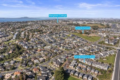 Photo of property in 4a/60 Masons Road, Oteha, Auckland, 0632