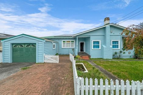 Photo of property in 15 Green Street, Papakura, 2110