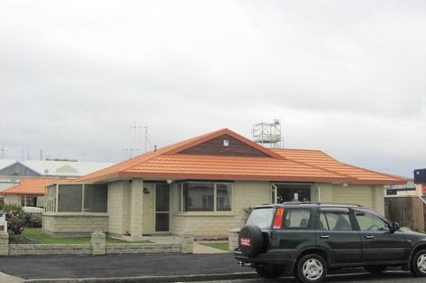 Photo of property in 28 Salisbury Street, Levin, 5510