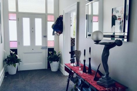 Photo of property in 25 Rhodes Street, Waimate, 7924