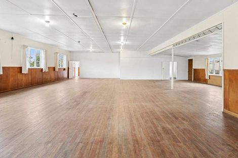 Photo of property in 17 Hampden Street, Murchison, 7007