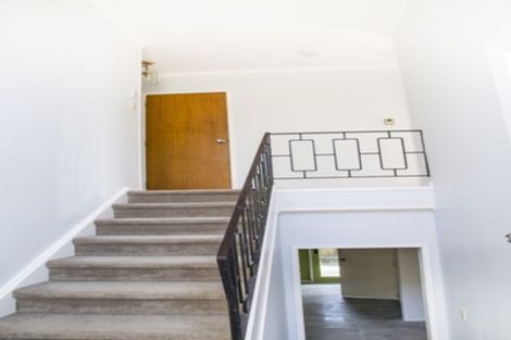 Photo of property in 1/31a Seaview Road, Glenfield, Auckland, 0629