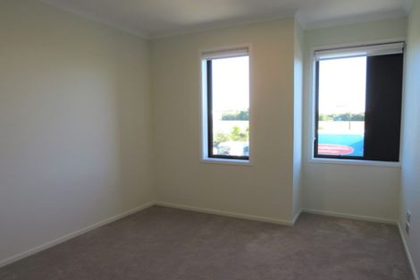 Photo of property in 465 Hobsonville Road, Hobsonville, Auckland, 0616