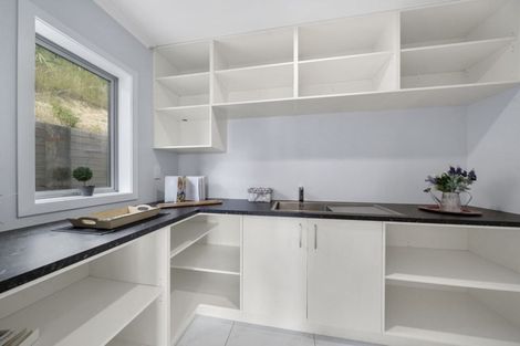 Photo of property in 15 Bickerton Rise, Churton Park, Wellington, 6037