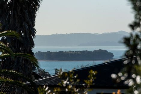Photo of property in 105 Litten Road, Cockle Bay, Auckland, 2014