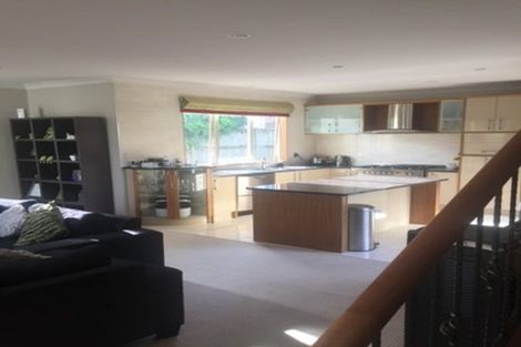 Photo of property in 14 Kaseng Place, East Tamaki Heights, Auckland, 2016