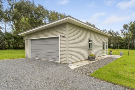 Photo of property in 3 Takapu Road, Manakau, Levin, 5573