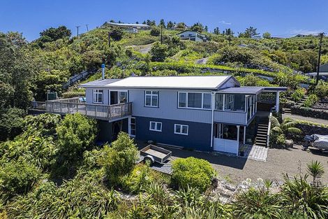 Photo of property in 2 High Street, Pahi, Paparoa, 0571
