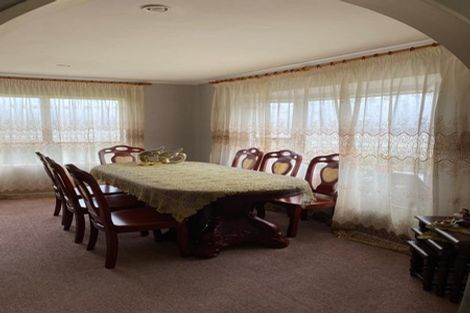 Photo of property in 1/32 Waverley Avenue, Glenfield, Auckland, 0629