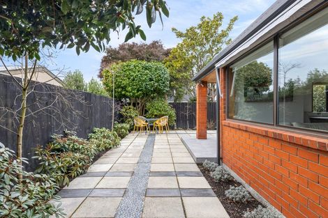 Photo of property in 2/6 Chepstow Avenue, Fendalton, Christchurch, 8052