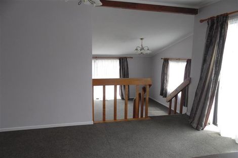 Photo of property in 28 Pahi Place, West Harbour, Auckland, 0618