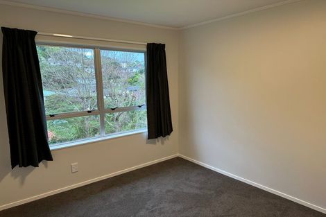 Photo of property in 33 Woolwich Close, Whitby, Porirua, 5024