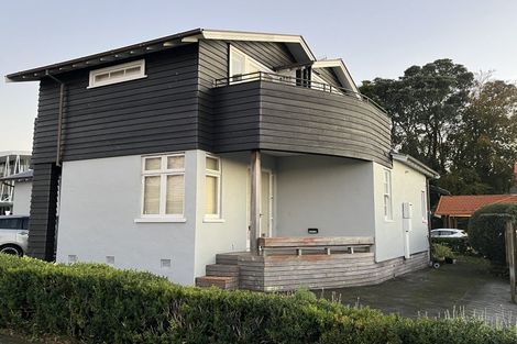 Photo of property in 204a Devonport Road, Tauranga, 3110