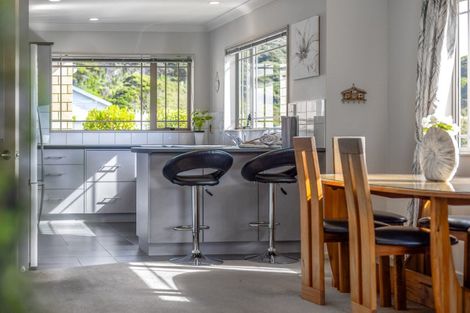 Photo of property in 31 Staithes Drive North, Whitby, Porirua, 5024