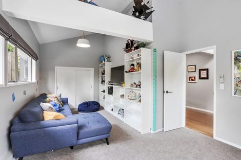 Photo of property in 8 Jays Road, Titirangi, Auckland, 0604