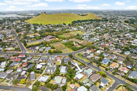 Photo of property in 5 Matapouri Road, Mangere Bridge, Auckland, 2022