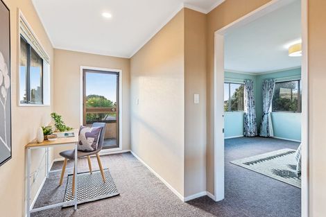 Photo of property in 6 The Avenue, Paraparaumu Beach, Paraparaumu, 5032