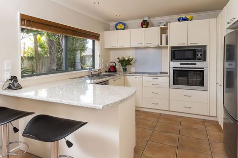 Photo of property in 7 Nad Place, East Tamaki Heights, Auckland, 2016