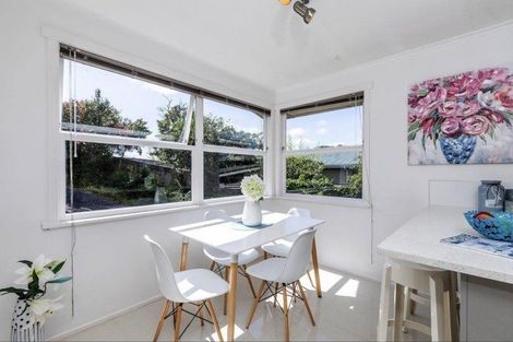 Photo of property in 14 Sunhaven Avenue, Glenfield, Auckland, 0629