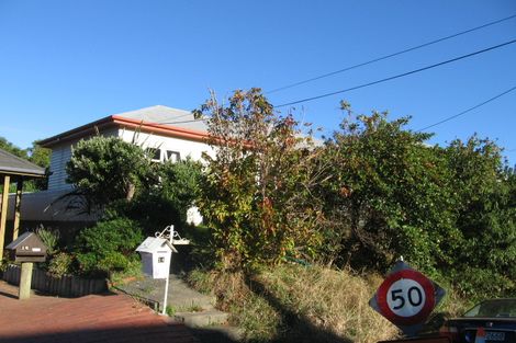 Photo of property in 14 Omar Street, Khandallah, Wellington, 6035