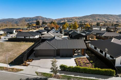 Photo of property in 8 Wallis Drive, Cromwell, 9310