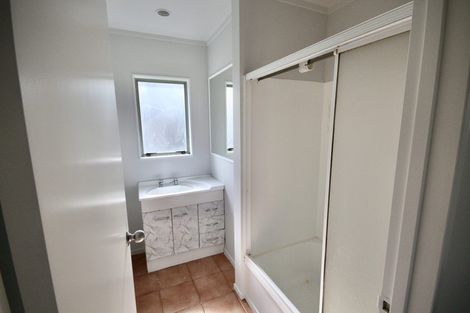 Photo of property in 304a Lincoln Road, Henderson, Auckland, 0610