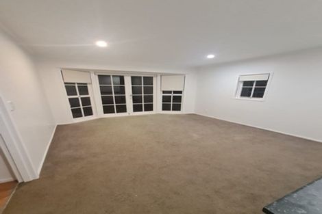 Photo of property in 4 Munstead Place, Hillcrest, Auckland, 0627