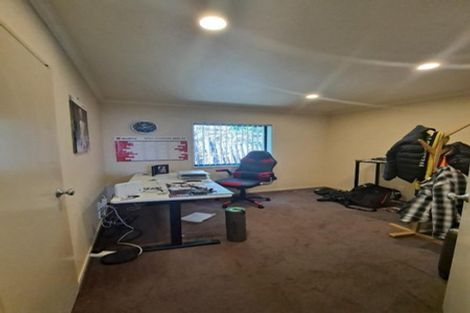 Photo of property in 10 Lavender Close, Spotswood, New Plymouth, 4310