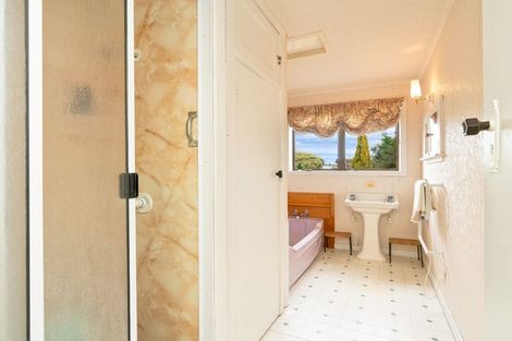 Photo of property in 89 Golf Road, Paraparaumu Beach, Paraparaumu, 5032