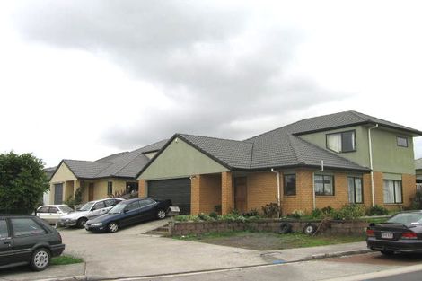 Photo of property in 1/4 Lucienne Drive, Ranui, Auckland, 0612