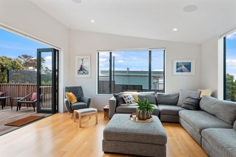 Photo of property in 110 Mount Pleasant Road, Mount Pleasant, Christchurch, 8081