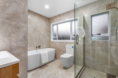Photo of property in 32 Claridges Road, Casebrook, Christchurch, 8051
