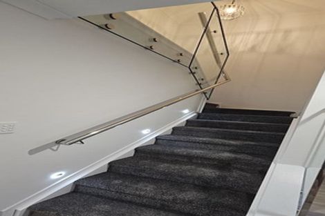 Photo of property in 100 Seymour Road, Sunnyvale, Auckland, 0612
